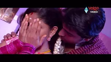 લિટલ કેપ્રિસને તેના મોંમાં એક મોટી સેક્સ એચડી ડિક મળી